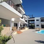 Dahan Sirena Lighthouse Luxury